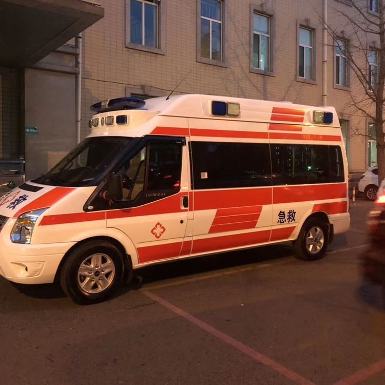 兴和夜间租赁救护车护送病人转院：安全转运的 8 大核心注意事项